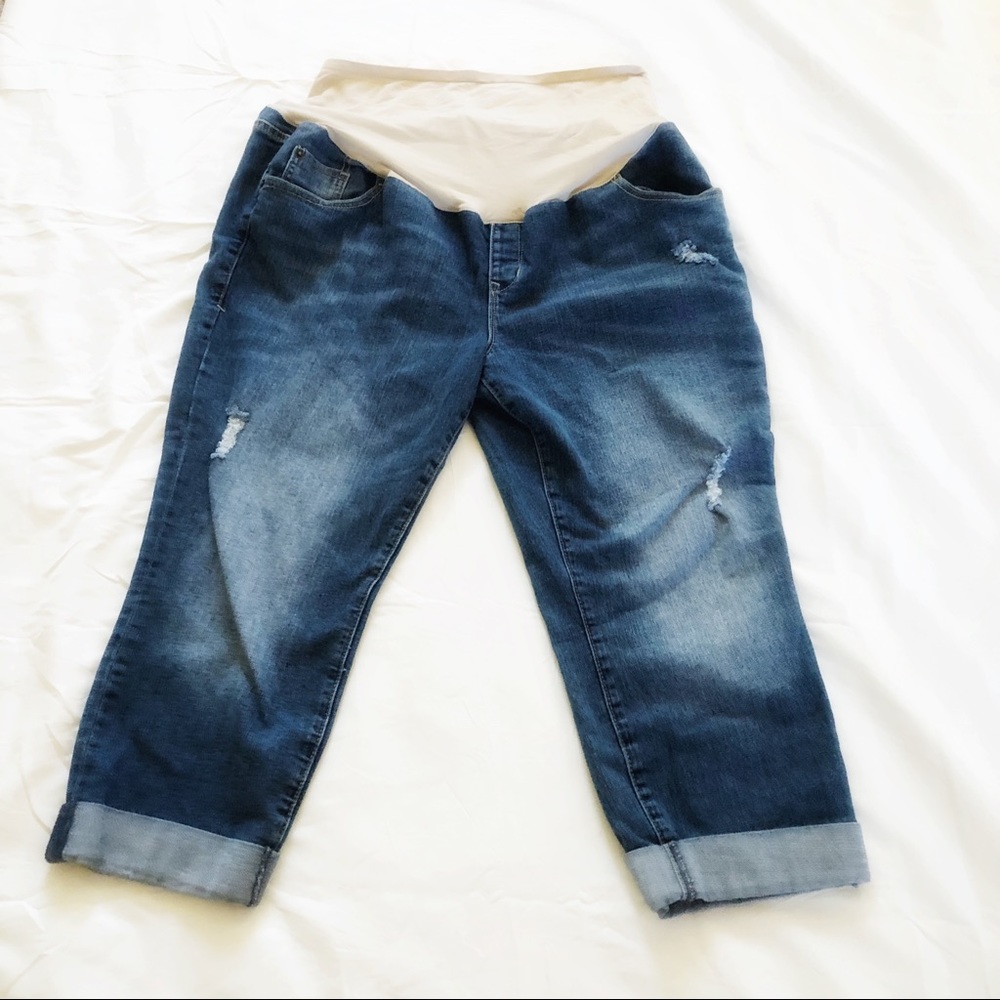 Old Navy Maternity Capris